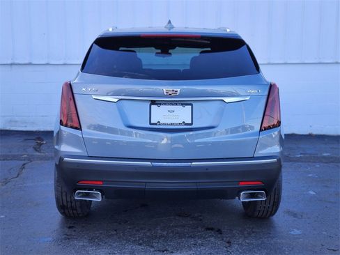 New 2026 Cadillac XT5 Luxury image 4