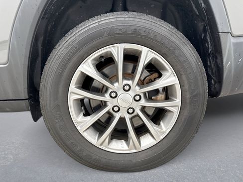 Used 2021 Jeep Cherokee Latitude Lux image 12