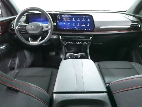 Used 2025 Chevrolet Traverse Z71 w/ Driver Confidence Package AWD/4WD image 11