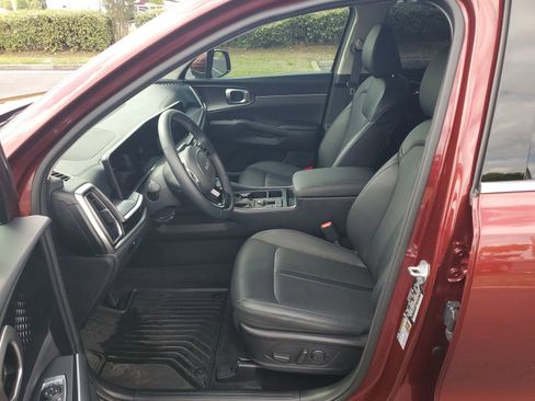 Used 2025 Kia Sorento S w/ Panoramic Sunroof Package FWD image 15