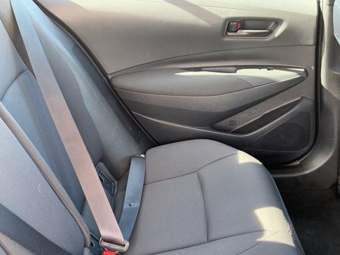 Used 2025 Toyota Corolla LE image 11