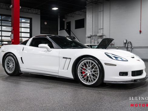 Used 2013 Chevrolet Corvette Grand Sport w/ 2LT Preferred Equipment Group RWD image 7