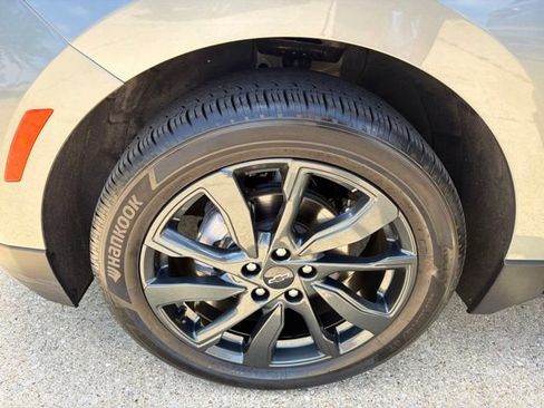 Used 2024 Chevrolet Equinox RS FWD image 13