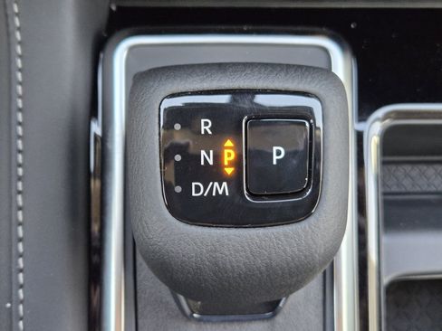 New 2026 Nissan Pathfinder SV image 19