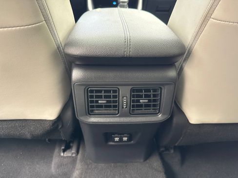 Used 2020 Toyota RAV4 Limited FWD image 38