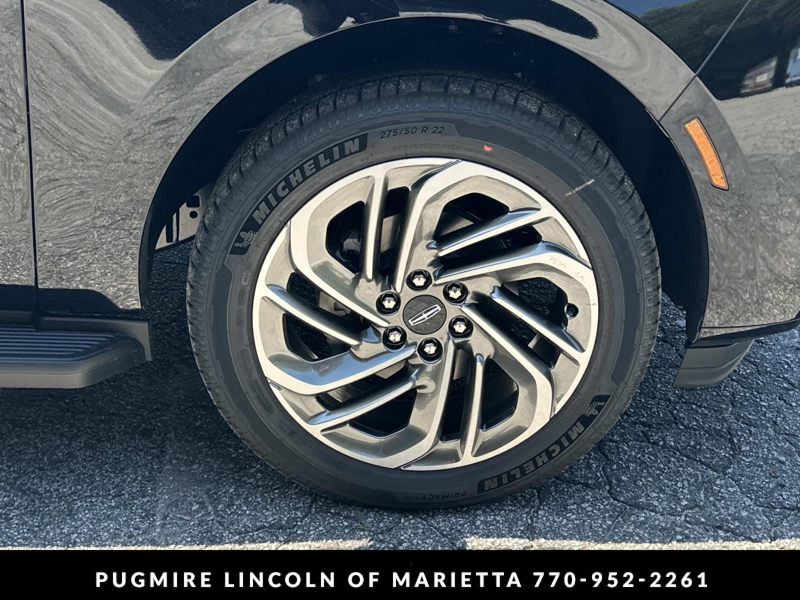 New 2026 Lincoln Navigator Premiere AWD/4WD image 13