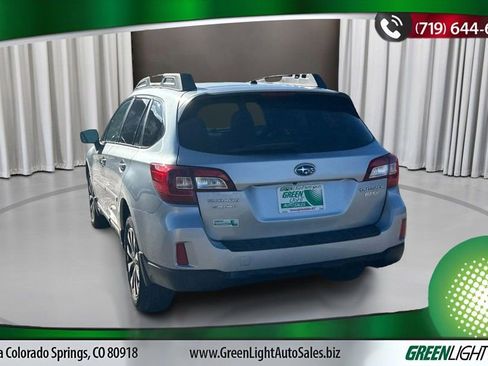 Used 2015 Subaru Outback 2.5i Limited image 3