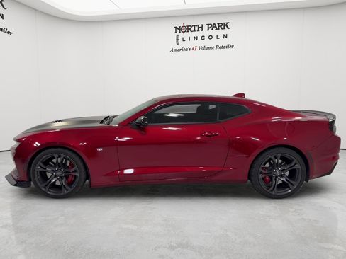 Used 2023 Chevrolet Camaro SS RWD image 2