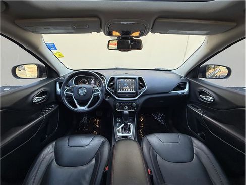 Used 2015 Jeep Cherokee Trailhawk w/ Comfort/Convenience Group AWD/4WD image 22