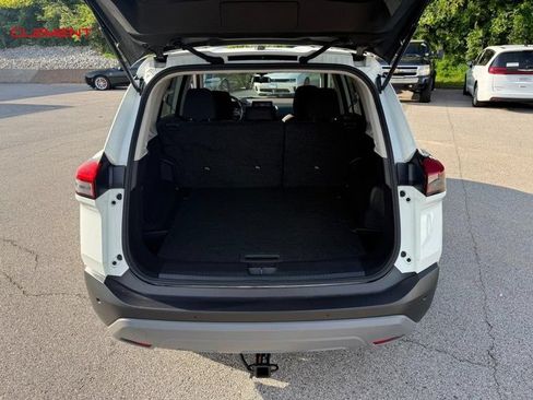 Used 2023 Nissan Rogue S AWD/4WD image 6
