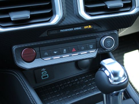 Used 2024 Ford Mustang Premium image 28