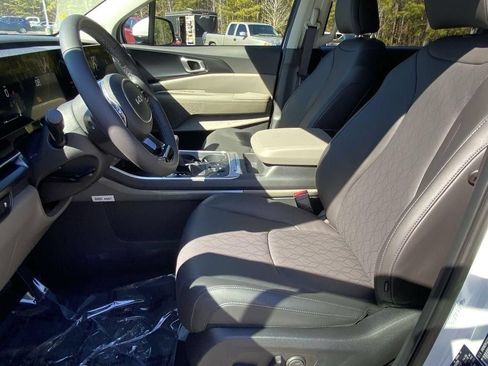New 2026 Kia Carnival FWD image 12