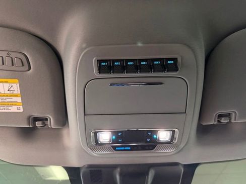 Used 2025 Ford F250 Lariat w/ Chrome Package AWD/4WD image 16