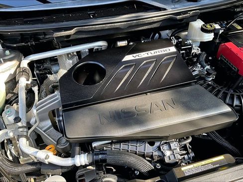 Used 2022 Nissan Rogue Platinum w/ Head-Up Display Package image 43