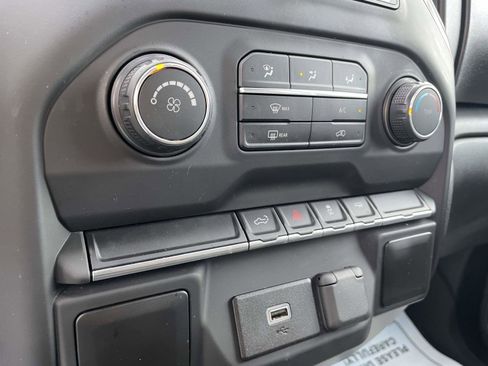 Used 2019 Chevrolet Silverado 1500 Custom w/ Custom Value Package image 13