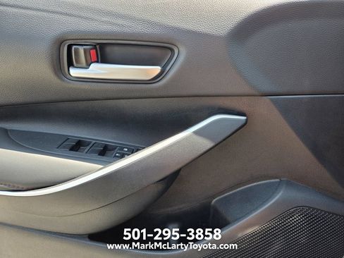 Used 2025 Toyota Corolla SE FWD image 24