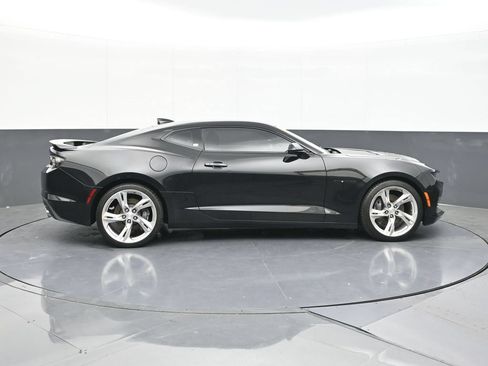Used 2019 Chevrolet Camaro SS RWD image 10