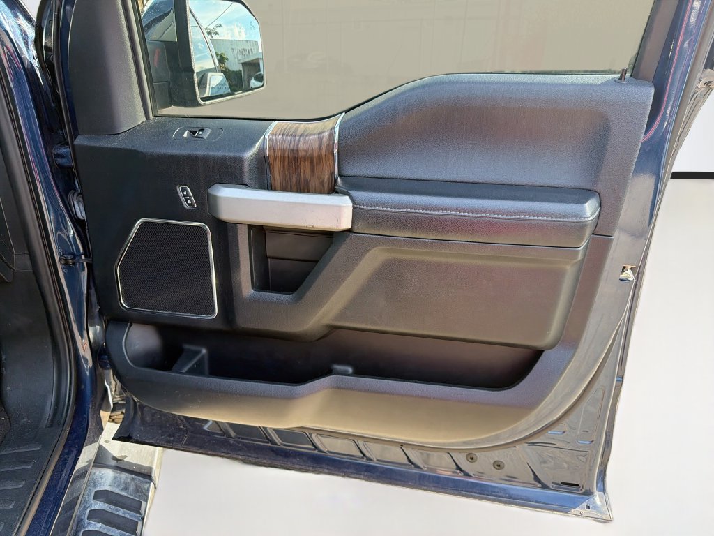 Used 2020 Ford F150 Lariat RWD image 34
