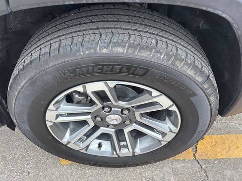 Used 2025 GMC Terrain Elevation AWD/4WD image 11