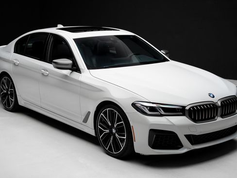 Used 2023 BMW M550i xDrive AWD/4WD image 41