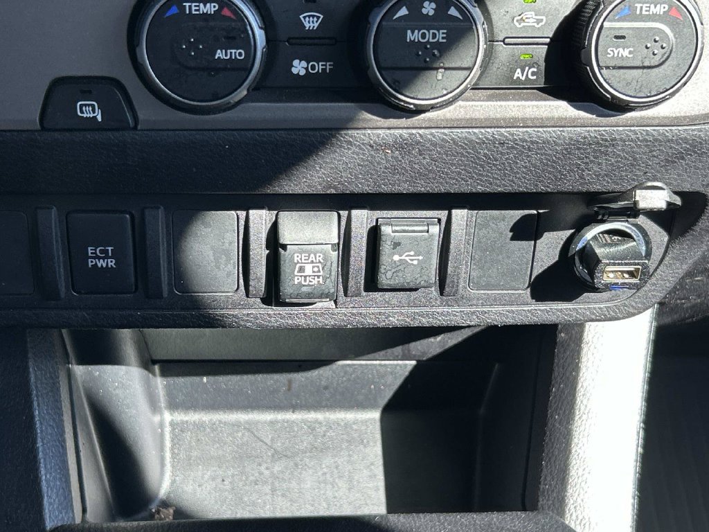 Used 2021 Toyota Tacoma SR5 RWD image 37