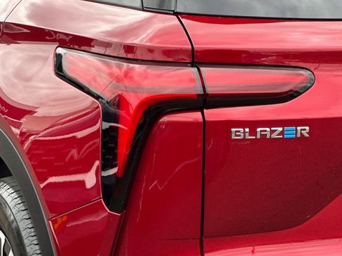 Used 2026 Chevrolet Blazer EV LT FWD image 26