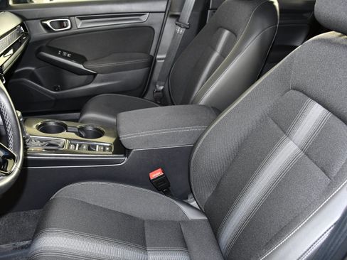 Certified 2025 Honda Civic Sport image 36