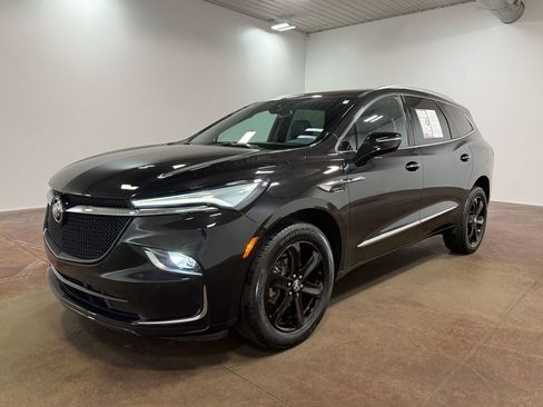 Used 2023 Buick Enclave Essence w/ Experience Buick Package AWD/4WD image 39