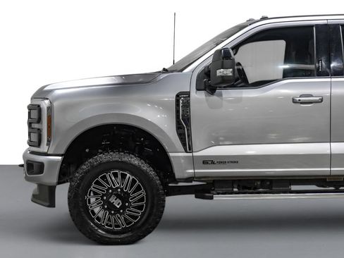 Used 2024 Ford F350 Lariat AWD/4WD image 11