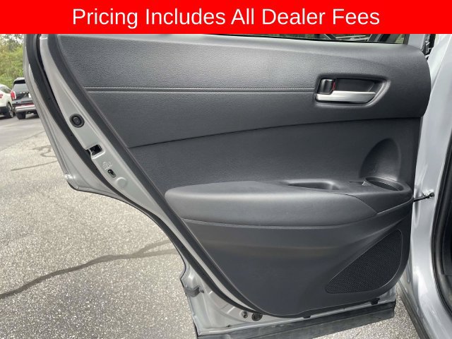 Used 2025 Toyota Corolla Cross XLE FWD image 12