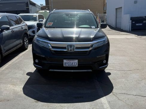 Used 2022 Honda Pilot Touring image 2