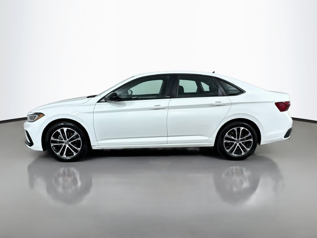 Used 2025 Volkswagen Jetta Sport FWD image 10