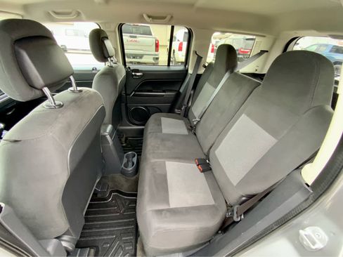 Used 2016 Jeep Patriot Sport w/ Power Value Group image 23