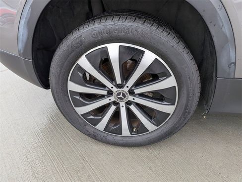 Used 2020 Mercedes-Benz GLB 250 image 24