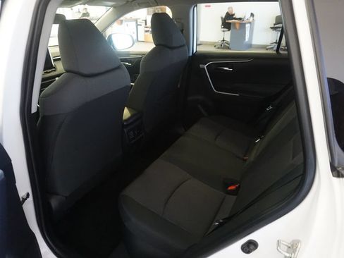 Certified 2025 Toyota RAV4 XLE AWD/4WD image 20