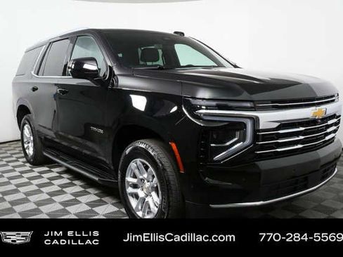 Used 2025 Chevrolet Tahoe LT RWD image 1