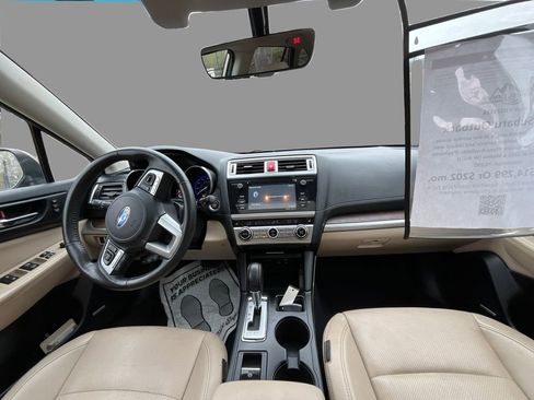 Used 2017 Subaru Outback 2.5i Limited image 9