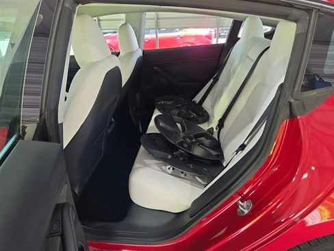 Used 2023 Tesla Model 3 Standard Range RWD image 9