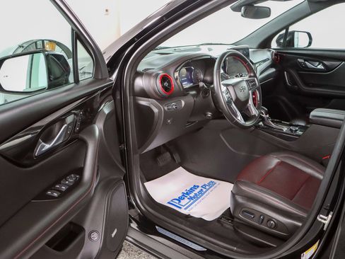 Used 2023 Chevrolet Blazer RS w/ Enhanced Convenience Package image 3