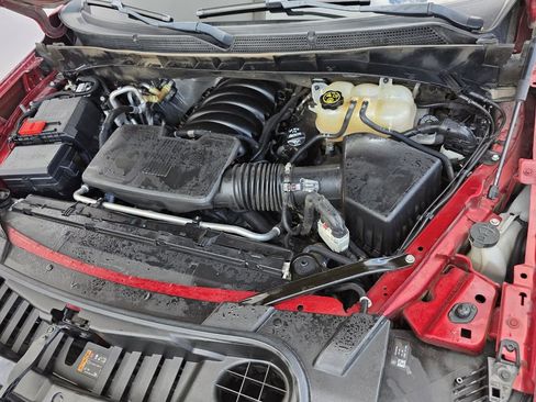 Used 2022 GMC Yukon XL Denali AWD/4WD image 37