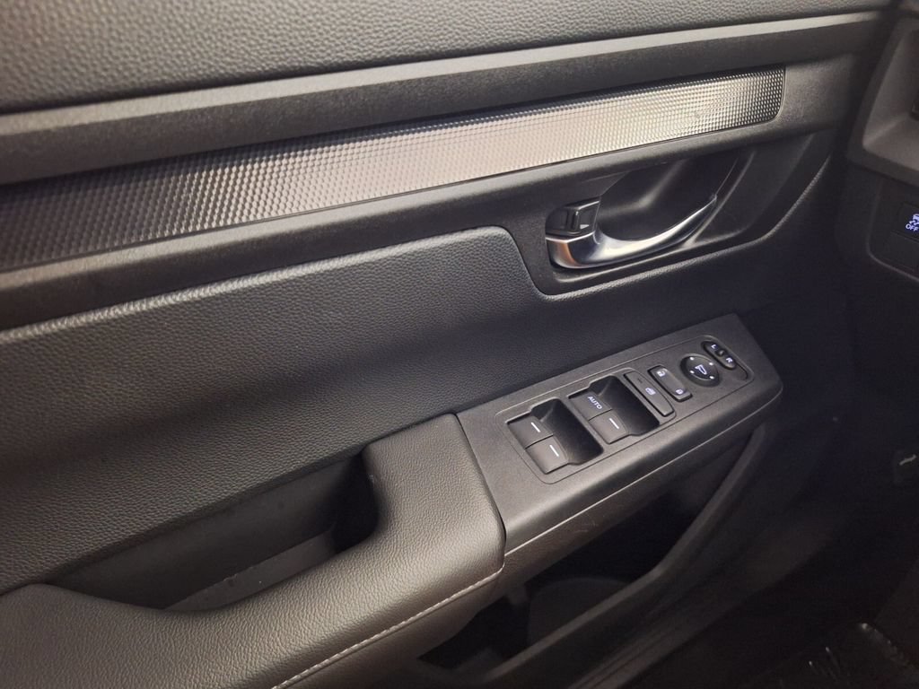 Used 2025 Honda CR-V LX image 16