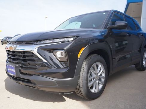 New 2026 Chevrolet TrailBlazer LS image 4