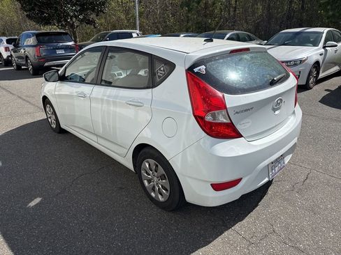 Used 2015 Hyundai Accent GS image 3