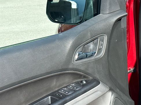 Used 2021 Chevrolet Colorado LT w/ Safety Package image 17