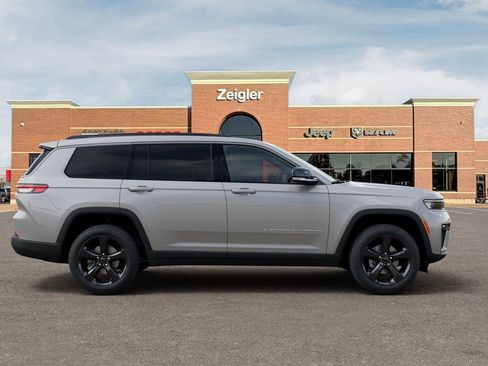 New 2026 Jeep Grand Cherokee L Limited w/ Limited Altitude Package AWD/4WD image 21