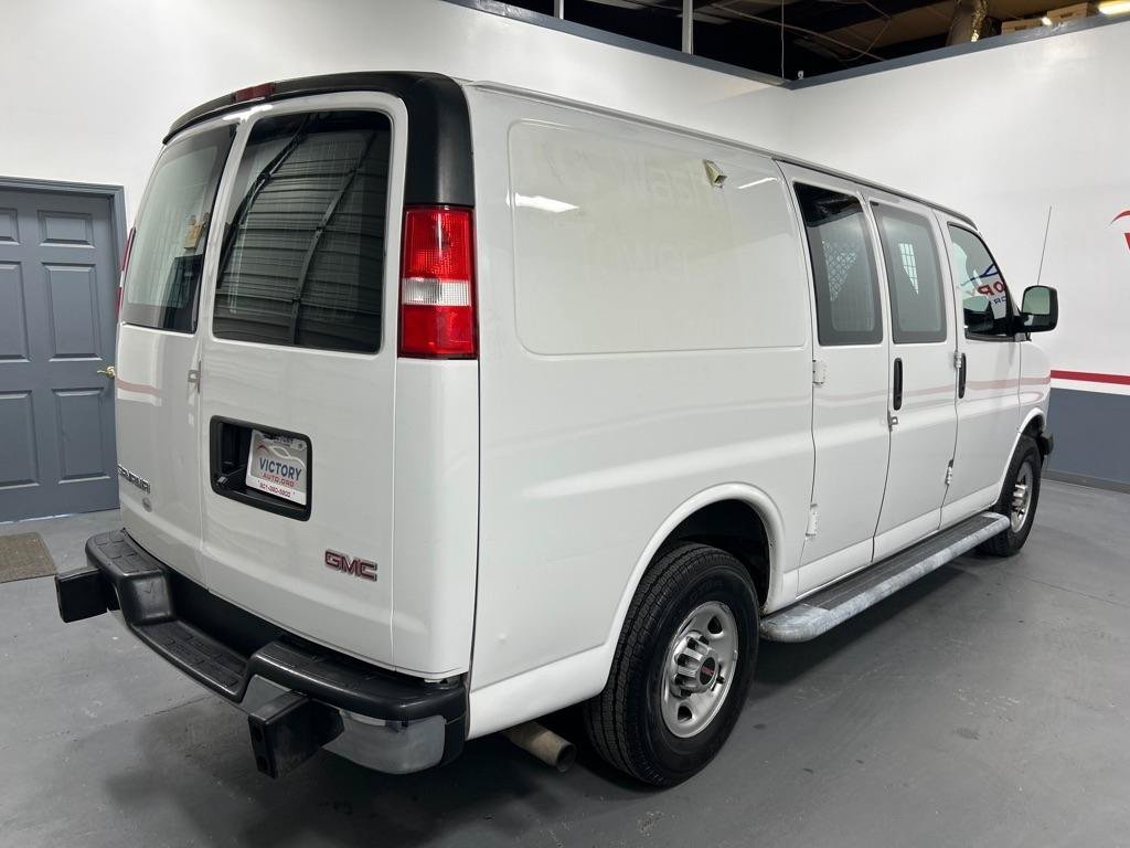 Used 2020 GMC Savana 2500 w/ Driver Convenience Package RWD image 3