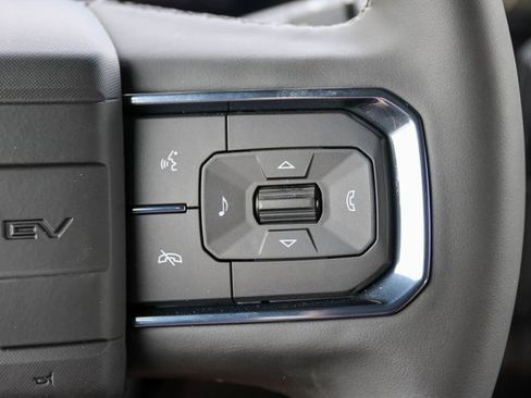 New 2026 GMC Hummer EV 4x4 Crew Cab image 32