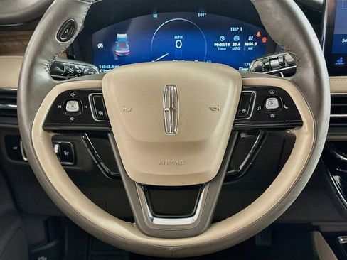 Used 2023 Lincoln Corsair Reserve w/ Equipment Group 201A FWD image 14