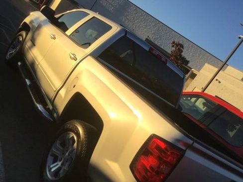 Used 2018 Chevrolet Silverado 1500 LT w/ All Star Edition image 4