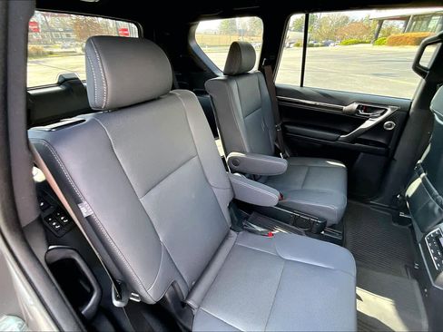 Used 2023 Lexus GX 460 Premium image 19
